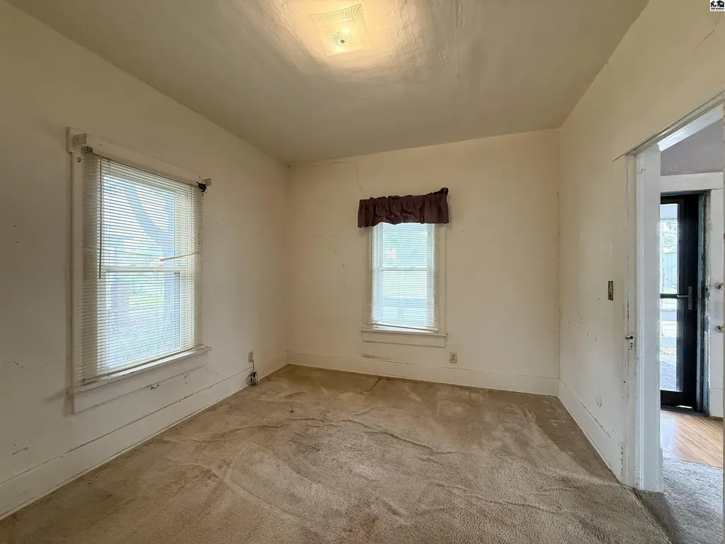 326 N Chemical Street Hutchinson KS 67501