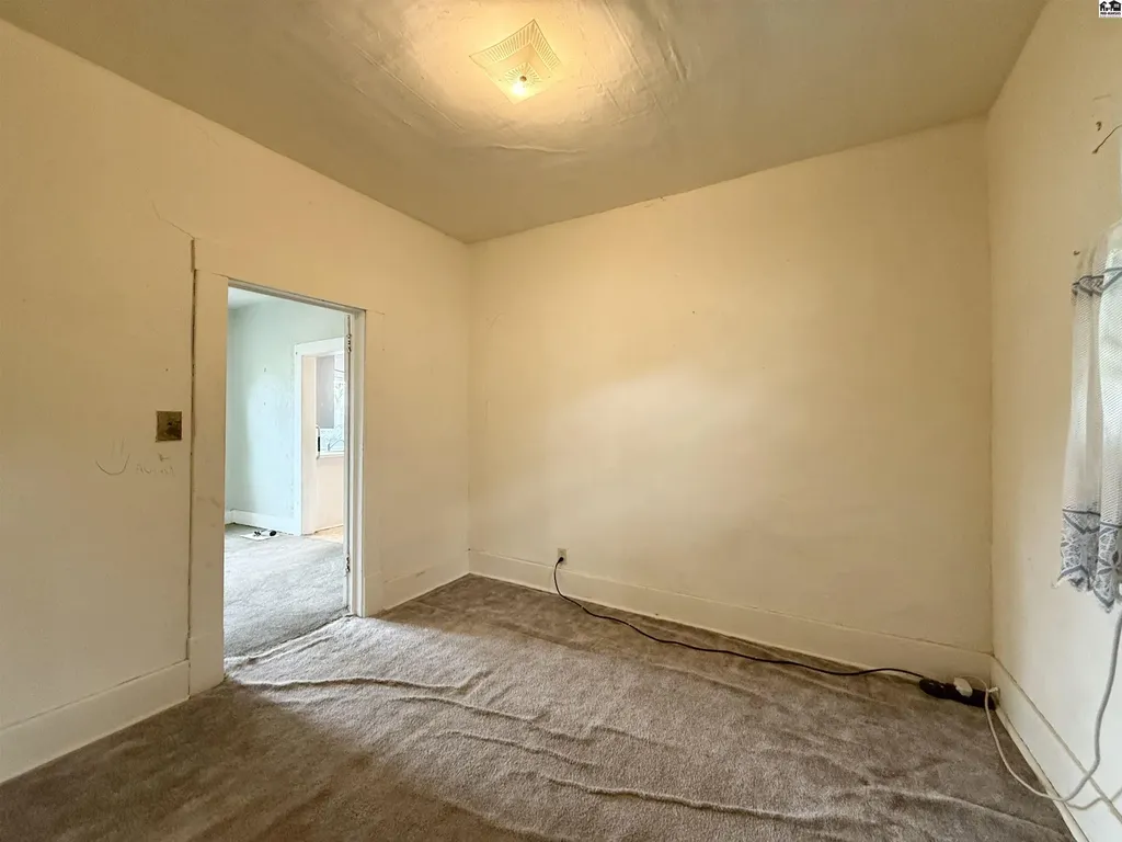 326 N Chemical Street Hutchinson KS 67501