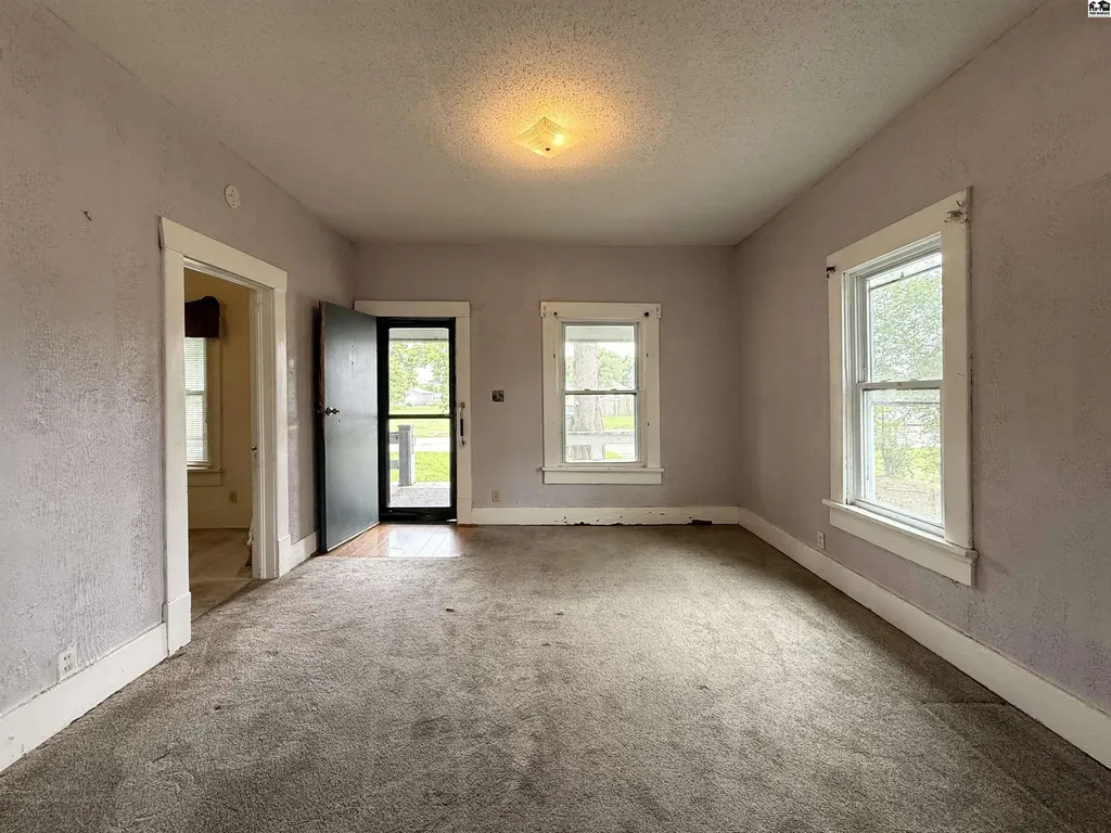 326 N Chemical Street Hutchinson KS 67501