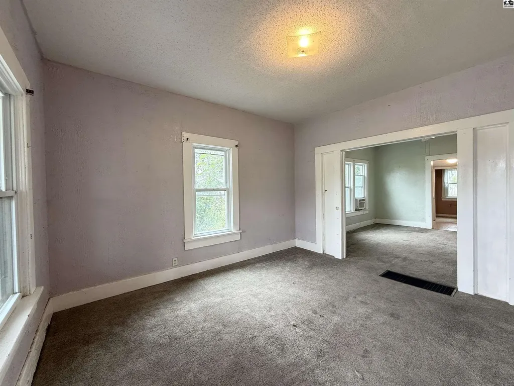 326 N Chemical Street Hutchinson KS 67501