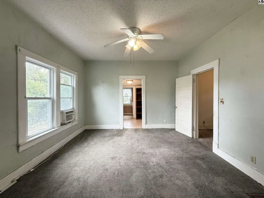 326 N Chemical Street Hutchinson KS 67501