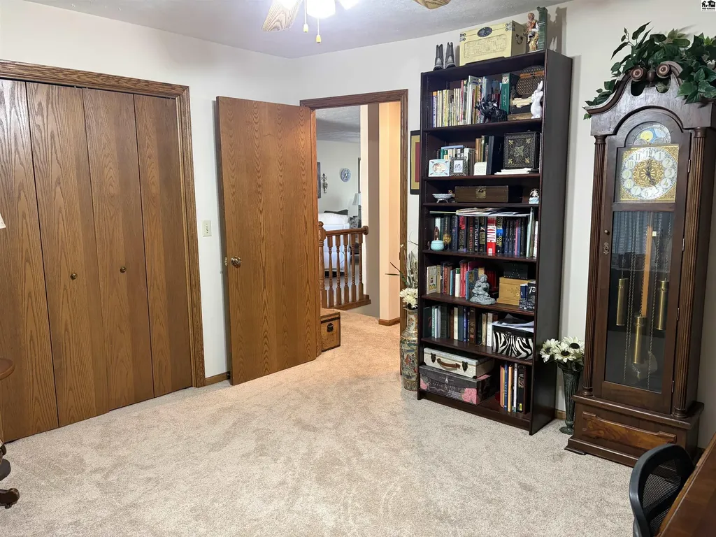 2804 Nottingham Drive Hutchinson KS 67502