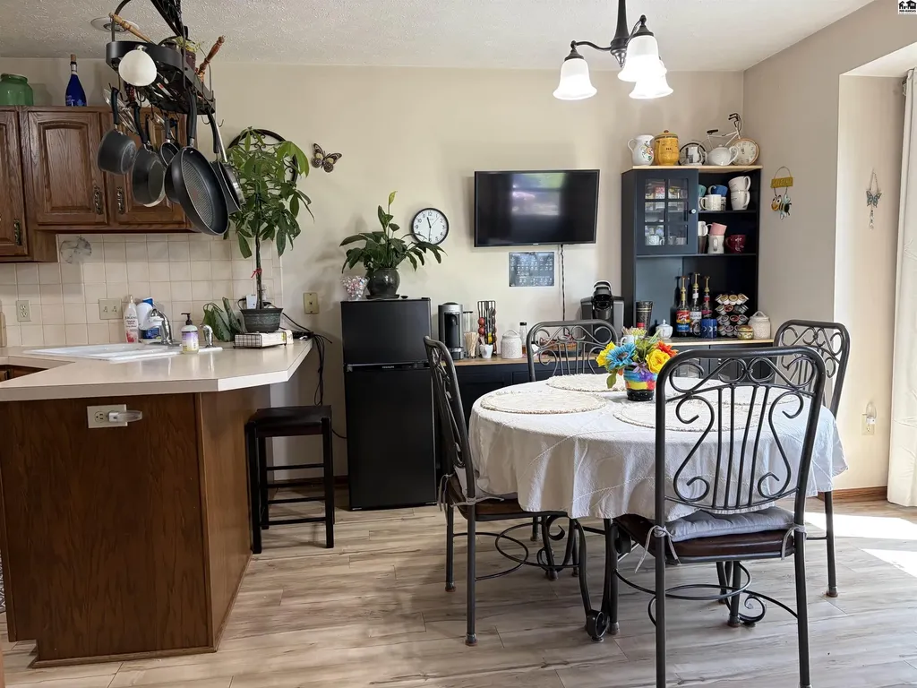 2804 Nottingham Drive Hutchinson KS 67502