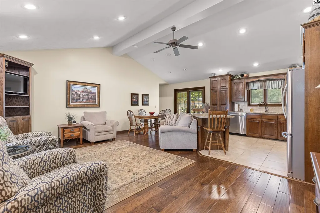 7204 N. Madison Street Hutchinson KS 67502