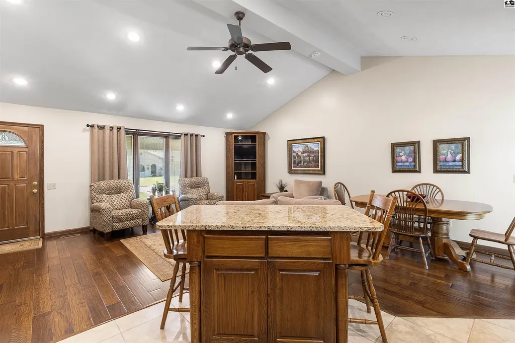 7204 N. Madison Street Hutchinson KS 67502