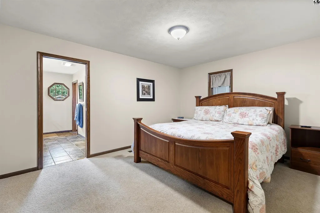 7204 N. Madison Street Hutchinson KS 67502