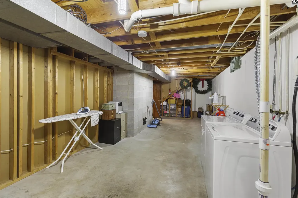 7204 N. Madison Street Hutchinson KS 67502