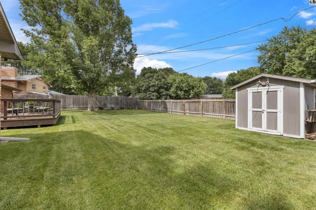 7204 N. Madison Street Hutchinson KS 67502