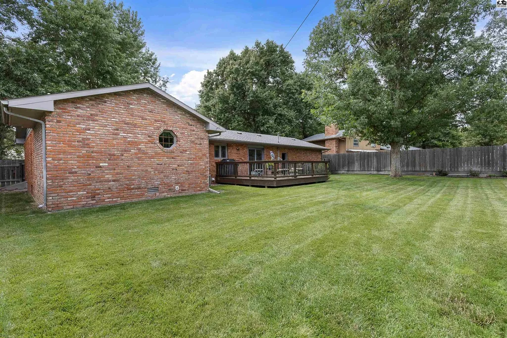 7204 N. Madison Street Hutchinson KS 67502