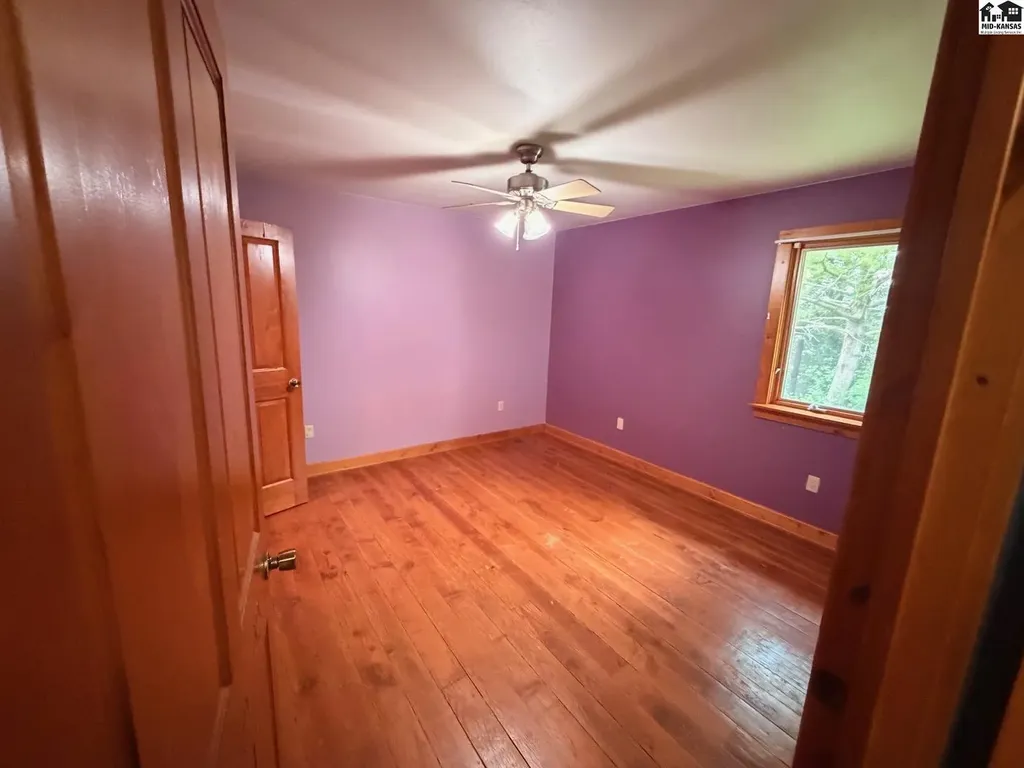 3709 W 11th Avenue Hutchinson KS 67501