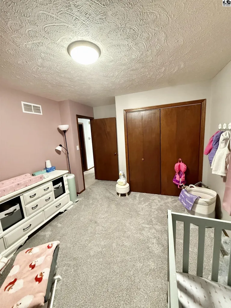 524 Oaklane Street Mcpherson KS 67460