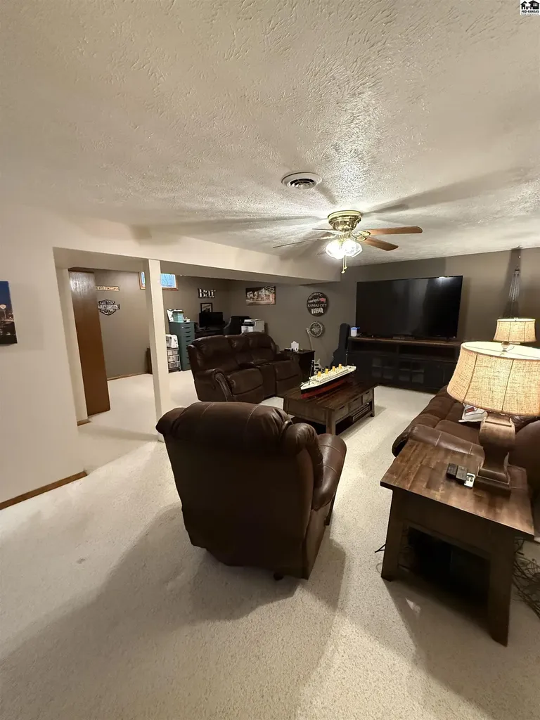 524 Oaklane Street Mcpherson KS 67460