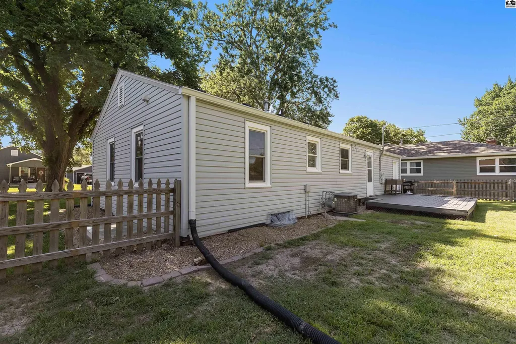 415 S Fisher Street Mcpherson KS 67460