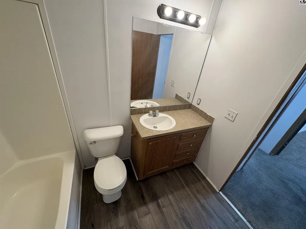 816 Deerfield Mcpherson KS 67460