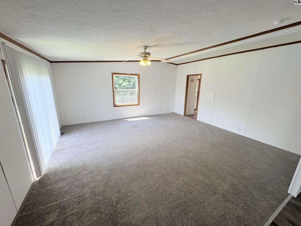 816 Deerfield Mcpherson KS 67460