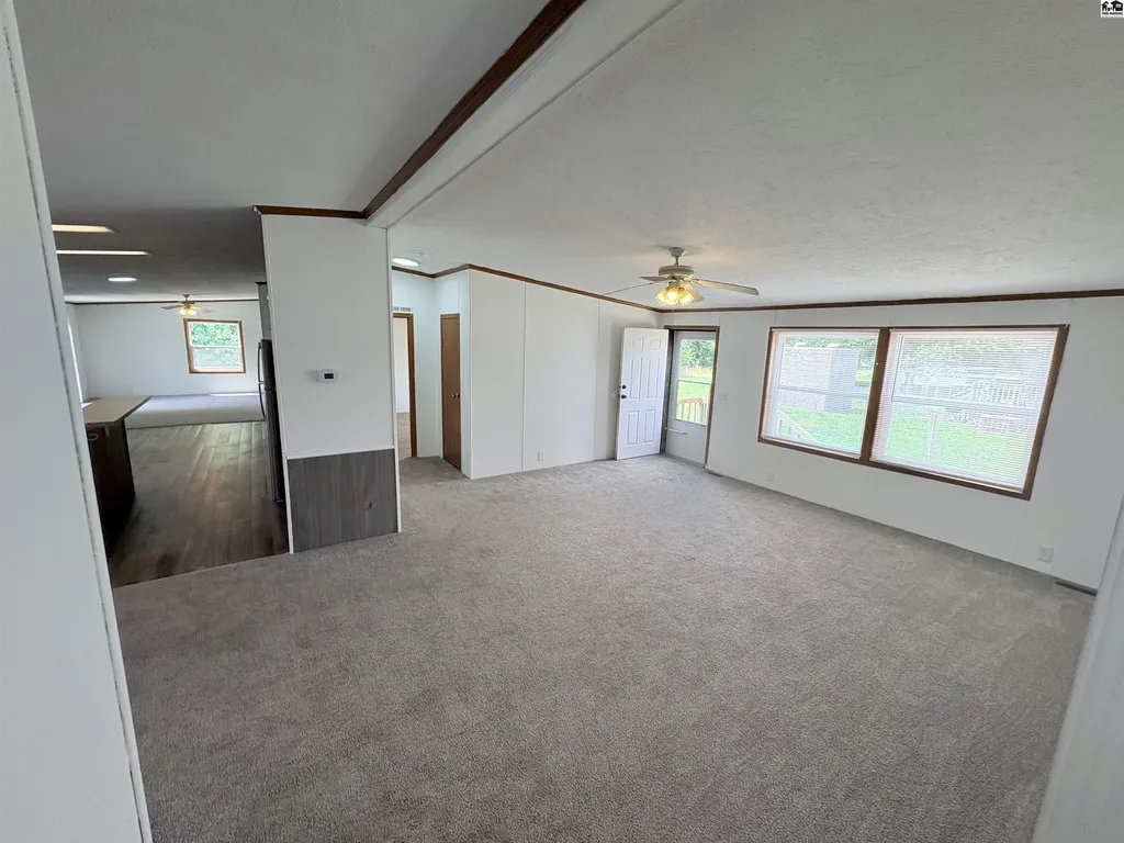 816 Deerfield Mcpherson KS 67460