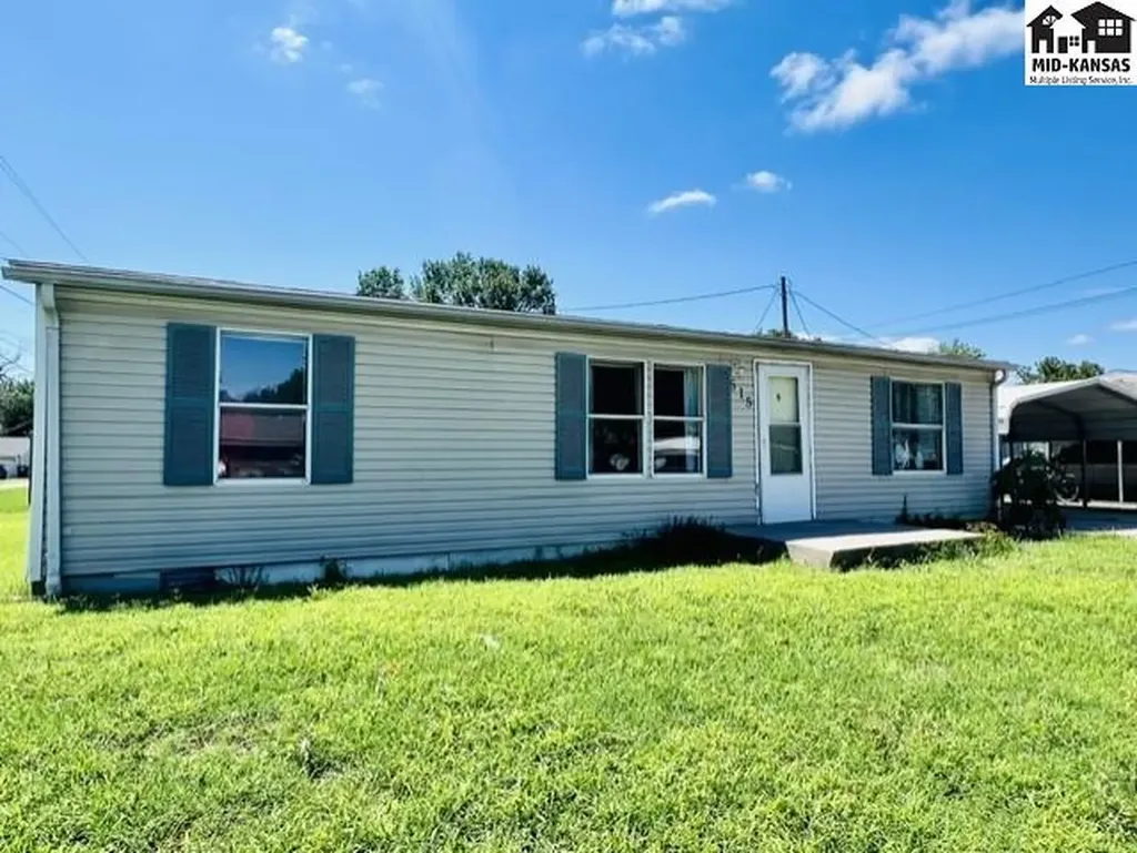 511 W 20th Avenue Hutchinson KS 67502