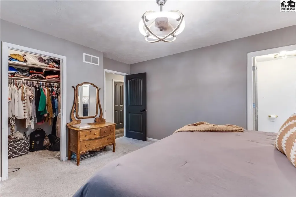 714 S Willison Road Hutchinson KS 67501
