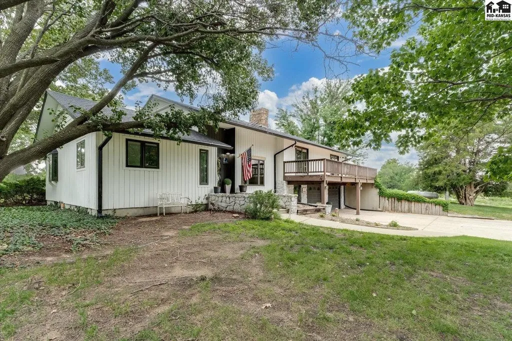 714 S Willison Road Hutchinson KS 67501