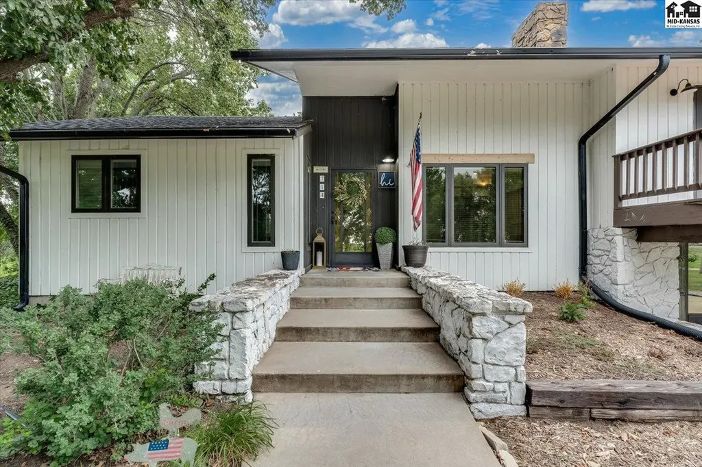 714 S Willison Road Hutchinson KS 67501