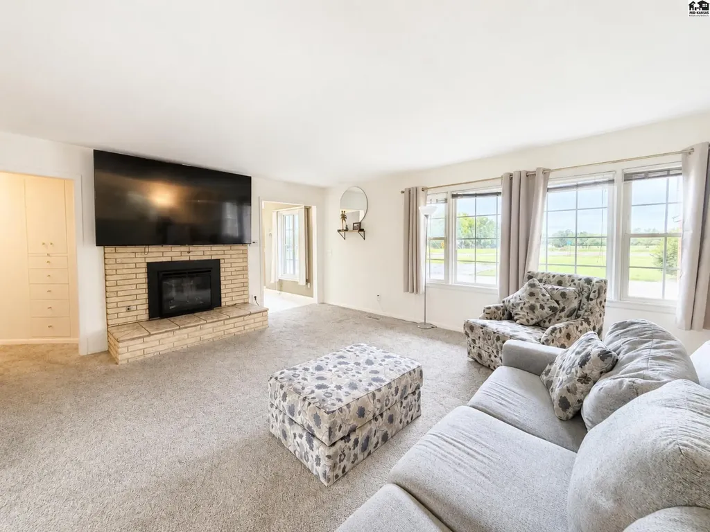 5600 N Plum Street Hutchinson KS 67502