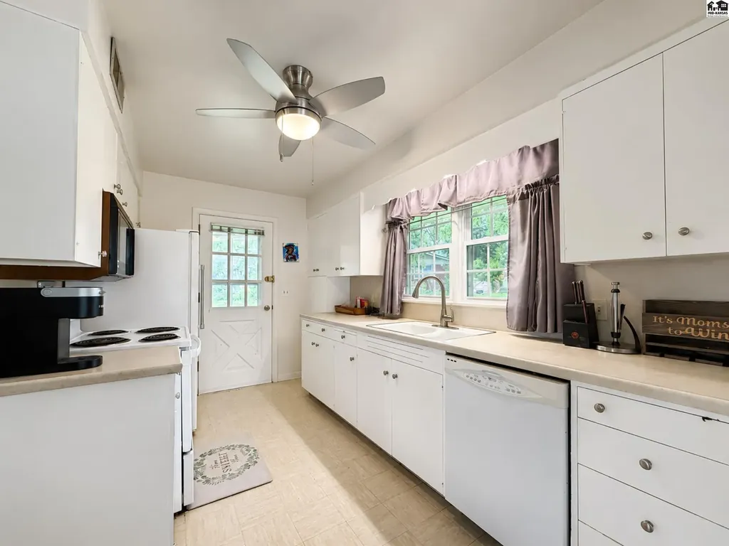 5600 N Plum Street Hutchinson KS 67502
