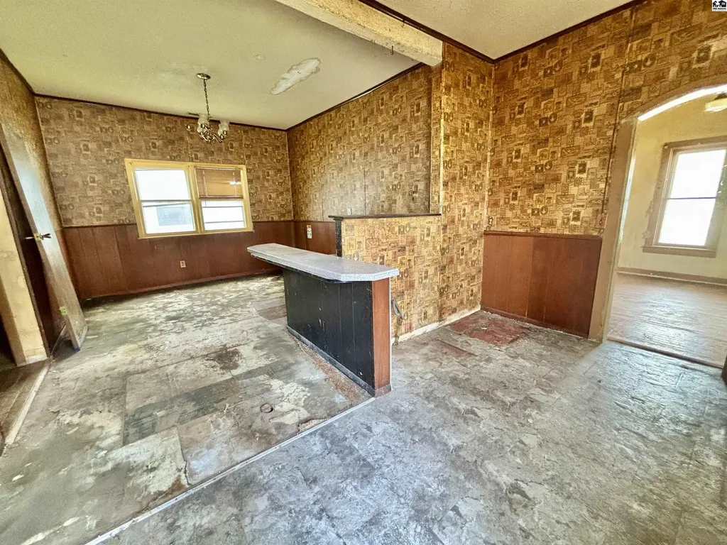 209 S Oak Street Mcpherson KS 67460