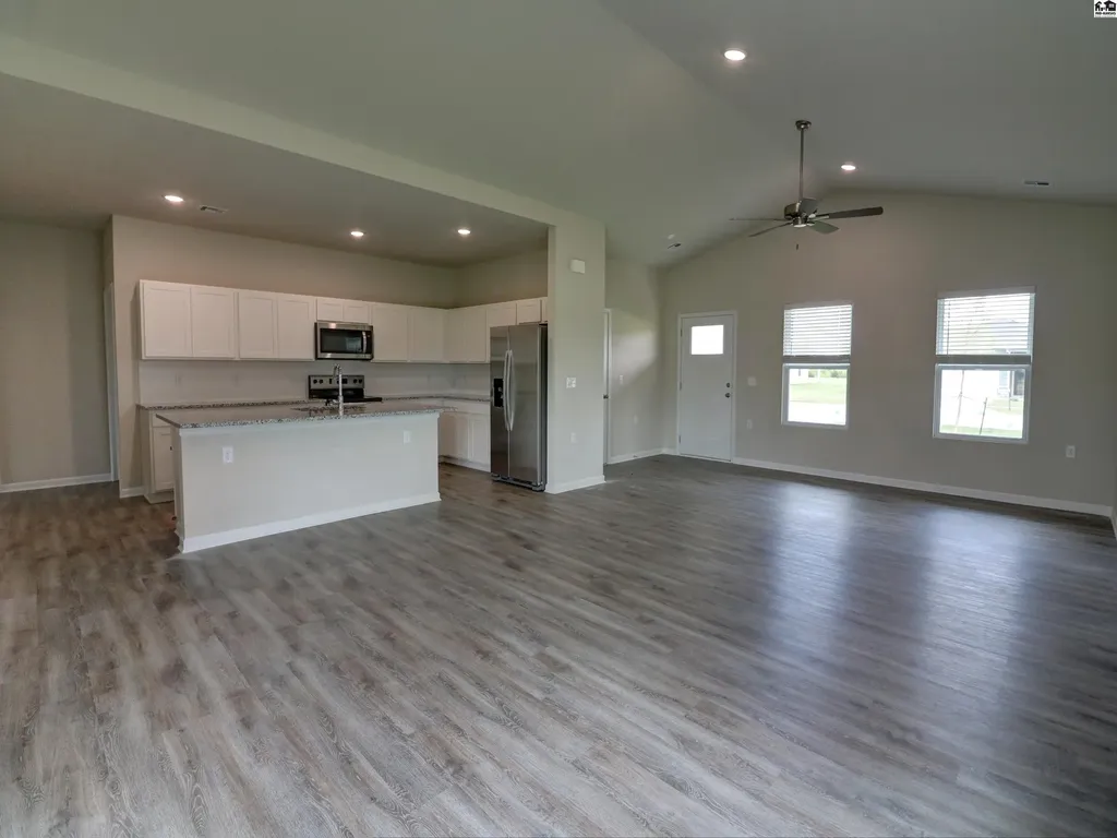 1041 Clubhouse Drive Mcpherson KS 67460