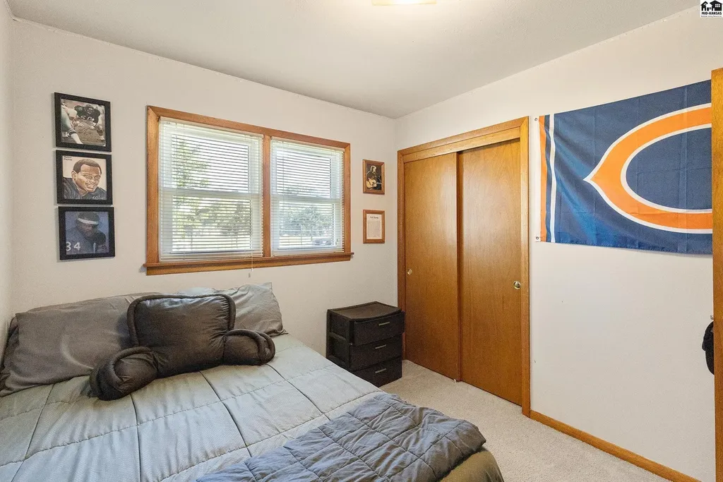 1302 E 13th Avenue Hutchinson KS 67502