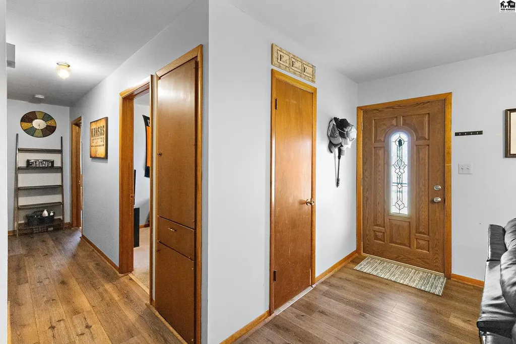 1302 E 13th Avenue Hutchinson KS 67502