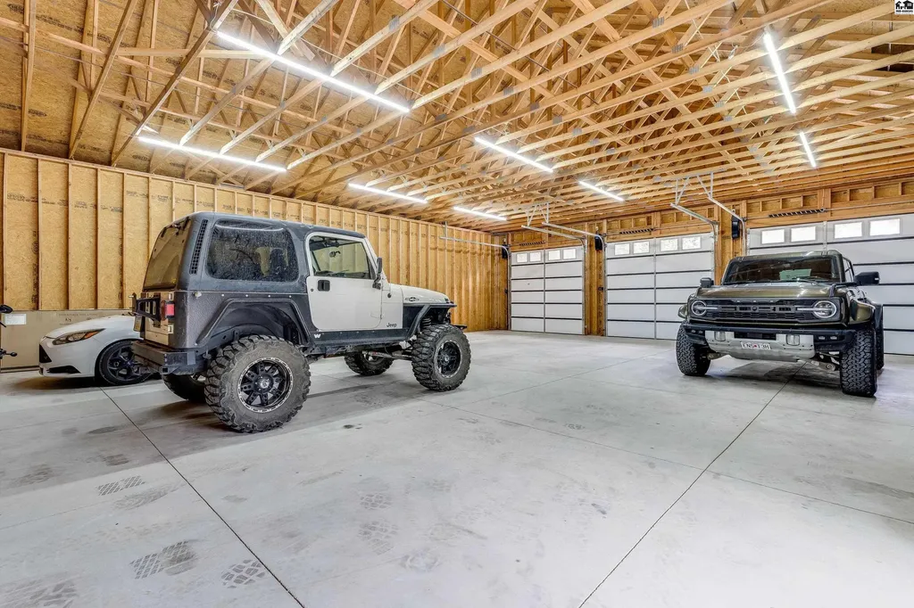 7701 Old K61 Highway N Hutchinson KS 67502