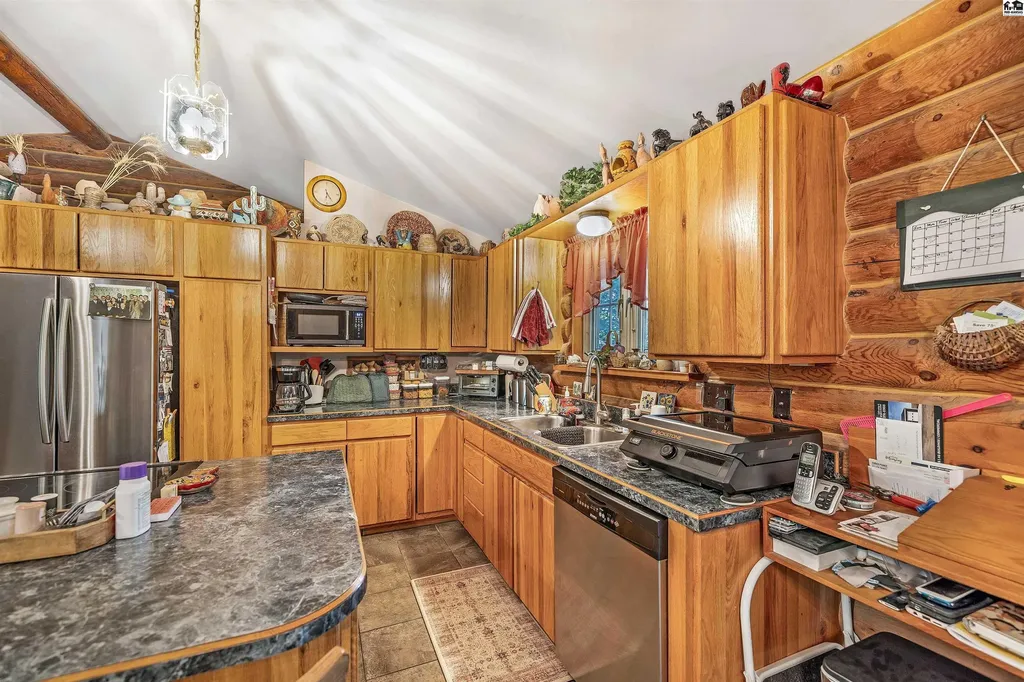 800 E 71st Avenue Hutchinson KS 67502