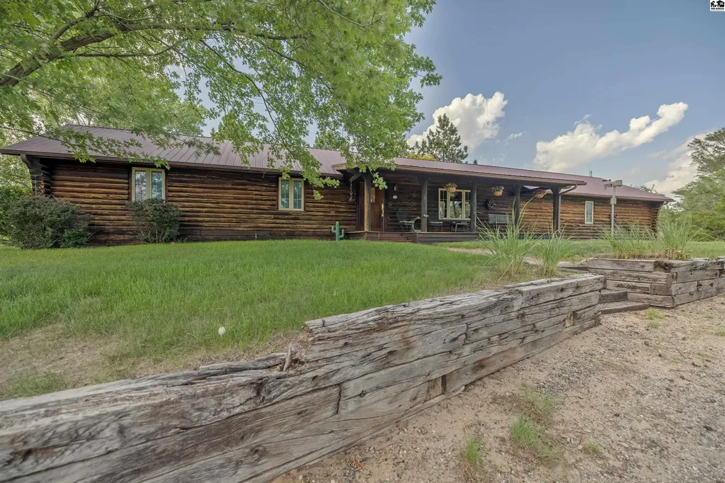 800 E 71st Avenue Hutchinson KS 67502