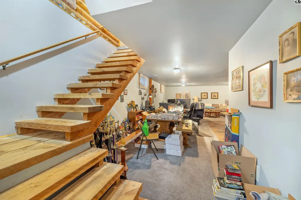 800 E 71st Avenue Hutchinson KS 67502