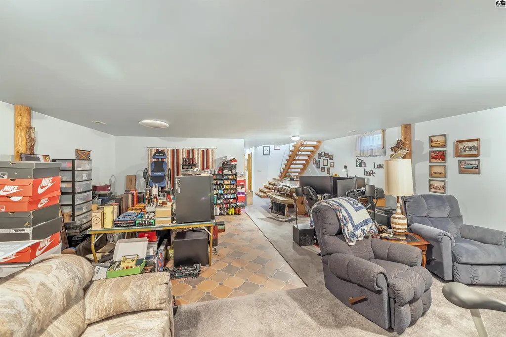 800 E 71st Avenue Hutchinson KS 67502