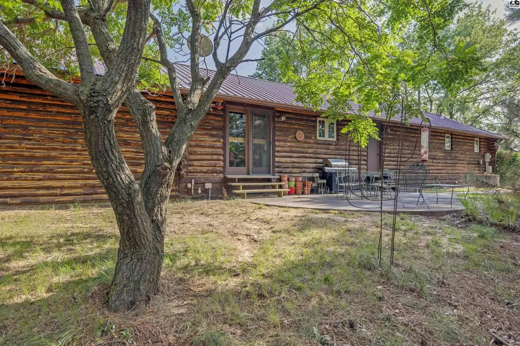 800 E 71st Avenue Hutchinson KS 67502