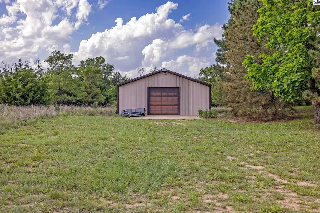 800 E 71st Avenue Hutchinson KS 67502