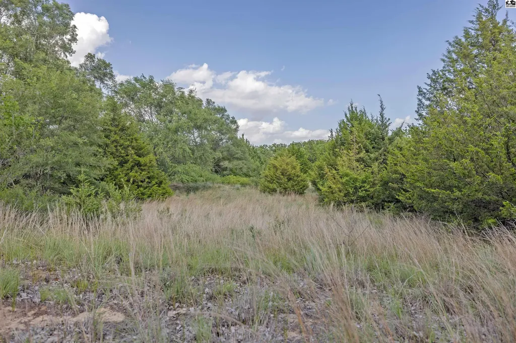 800 E 71st Avenue Hutchinson KS 67502