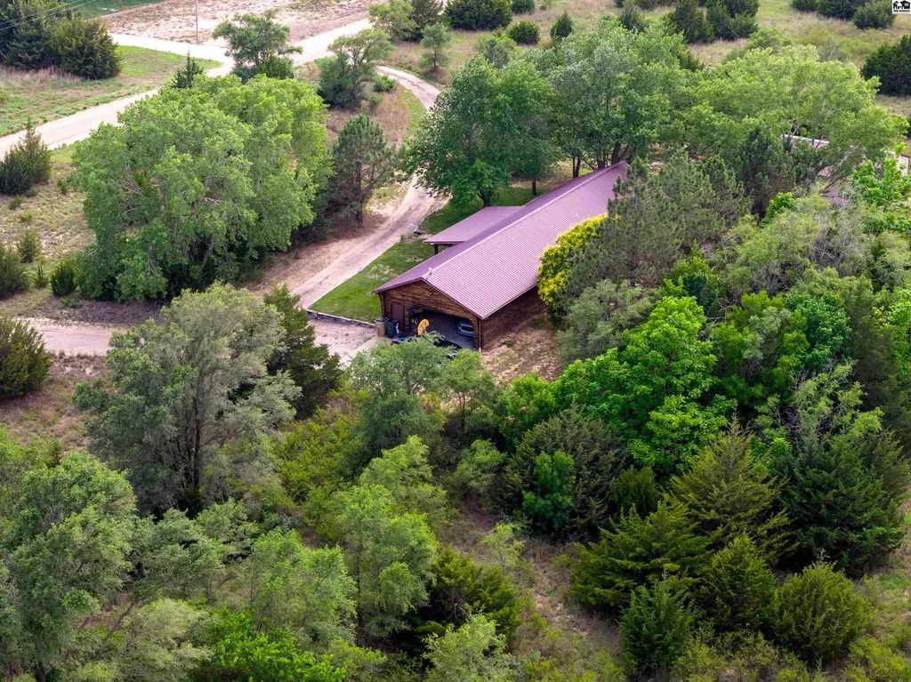 800 E 71st Avenue Hutchinson KS 67502