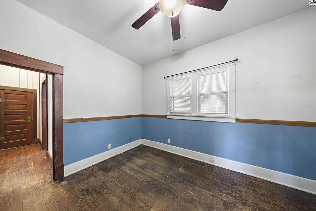 537 E Avenue B Hutchinson KS 67501