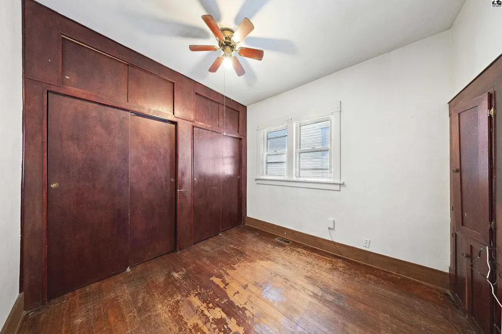 537 E Avenue B Hutchinson KS 67501