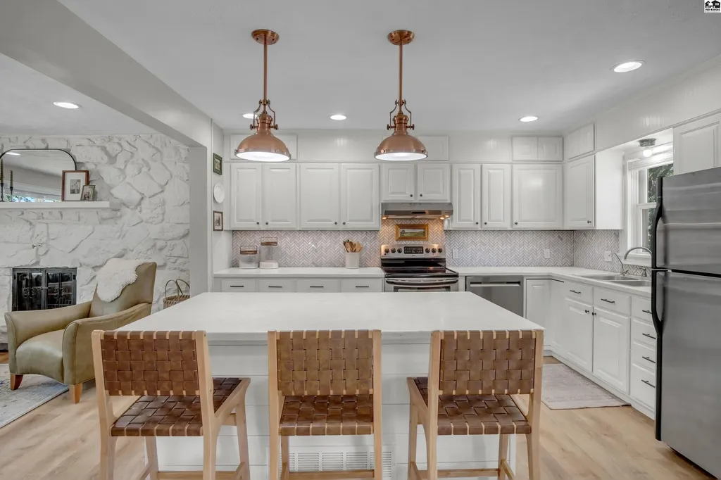 1625 Suncrest Drive Mcpherson KS 67460