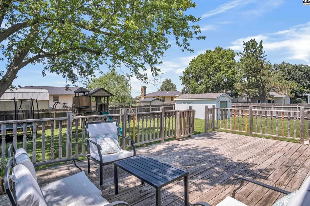 1625 Suncrest Drive Mcpherson KS 67460