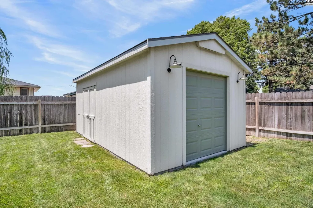 1625 Suncrest Drive Mcpherson KS 67460
