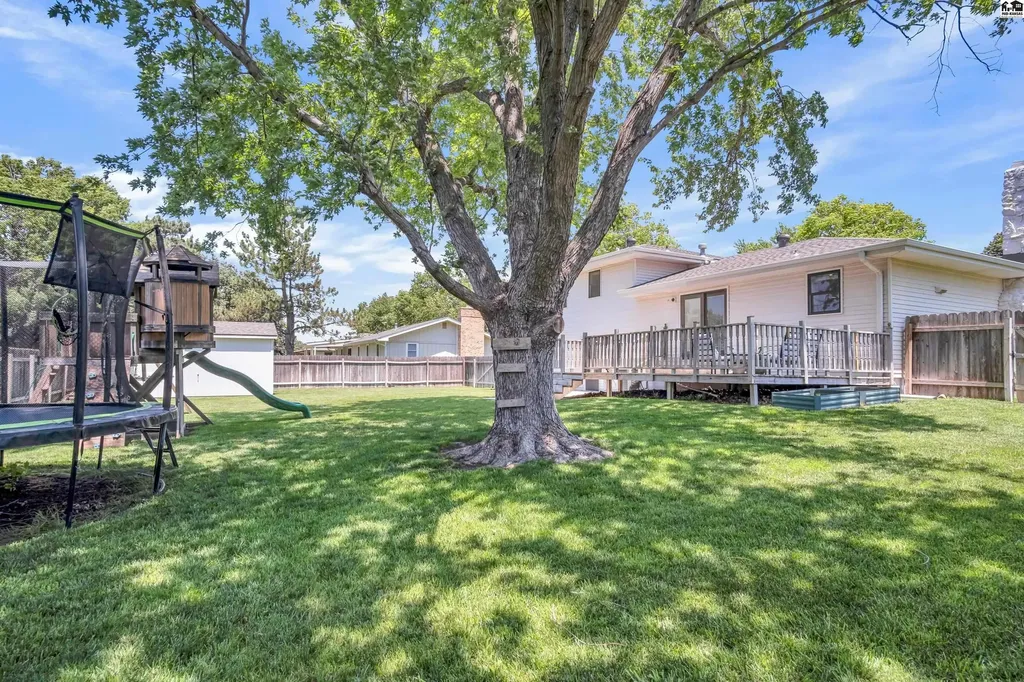 1625 Suncrest Drive Mcpherson KS 67460