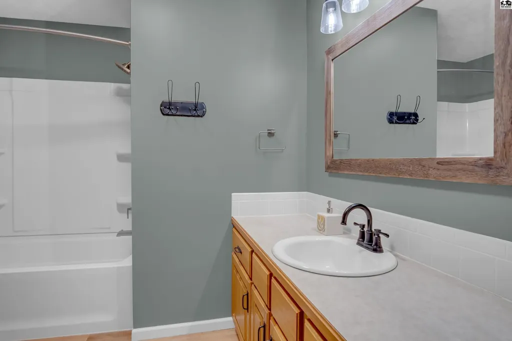1625 Suncrest Drive Mcpherson KS 67460
