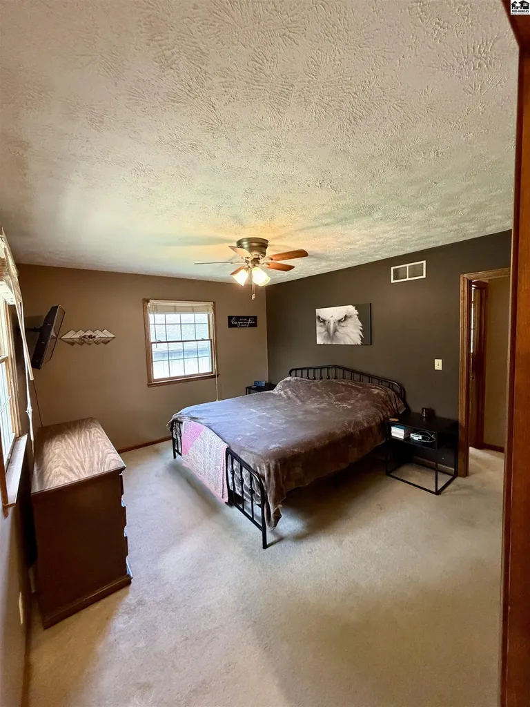 404 Evergreen Court Mcpherson KS 67460