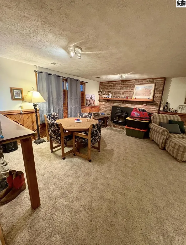 404 Evergreen Court Mcpherson KS 67460