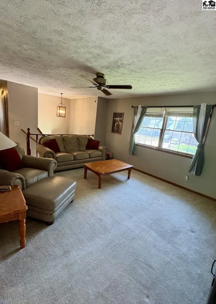 404 Evergreen Court Mcpherson KS 67460