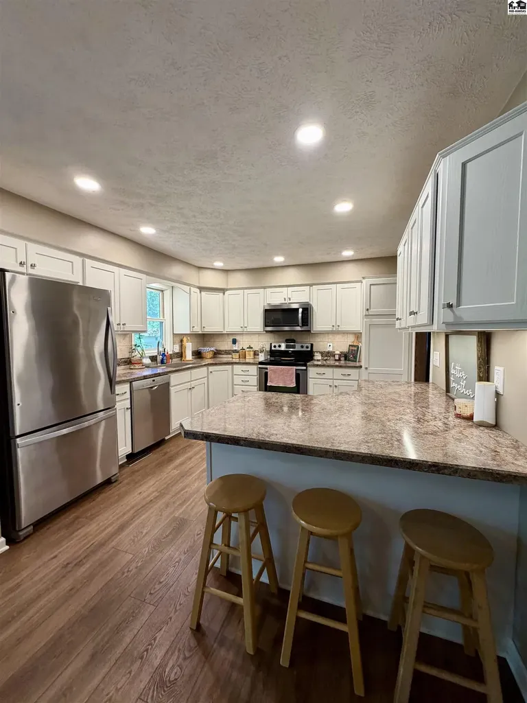 404 Evergreen Court Mcpherson KS 67460